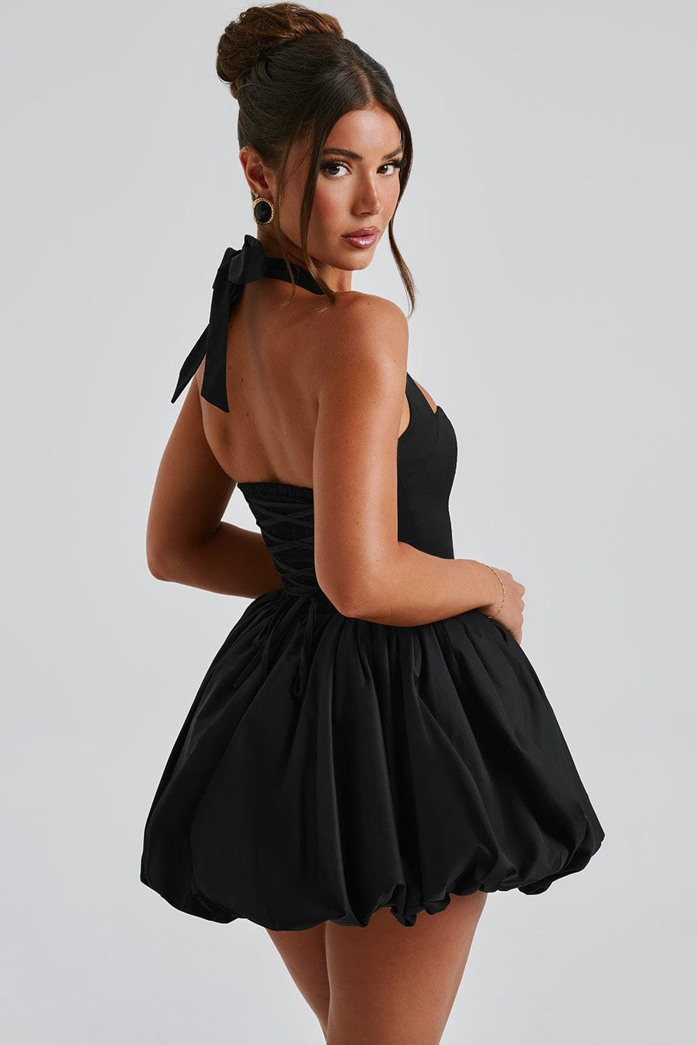 Vaelith™ | Zwarte Mouwloze Polyester Jurk